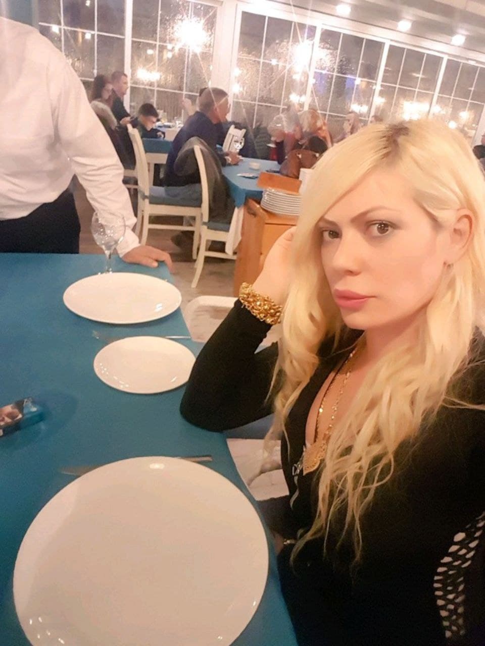 Adana Gerçek Resimli Seksi Sarışın Elit Escort HANDE - Image 2